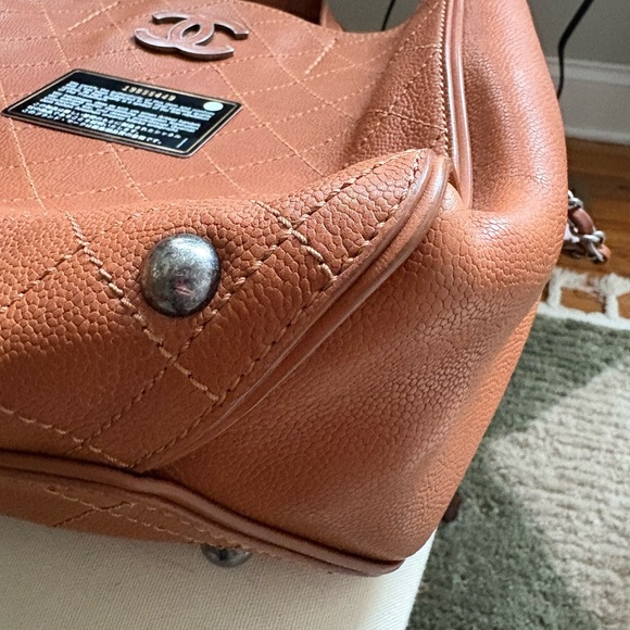 Chanel Neo Soft Shopping Tote - Picture 8 of 10